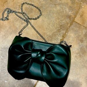 Green bow clutch / cross body